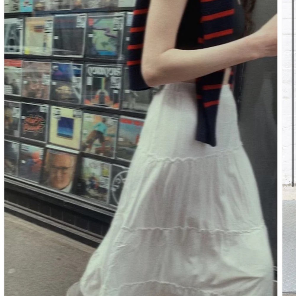 Brandy Melville Izzie Skirt